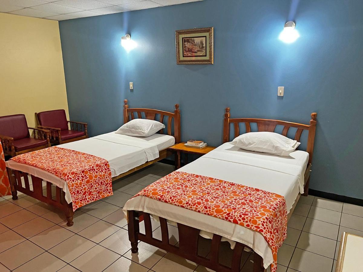 Sundeck Suites Boissiere Village Zewnętrze zdjęcie
